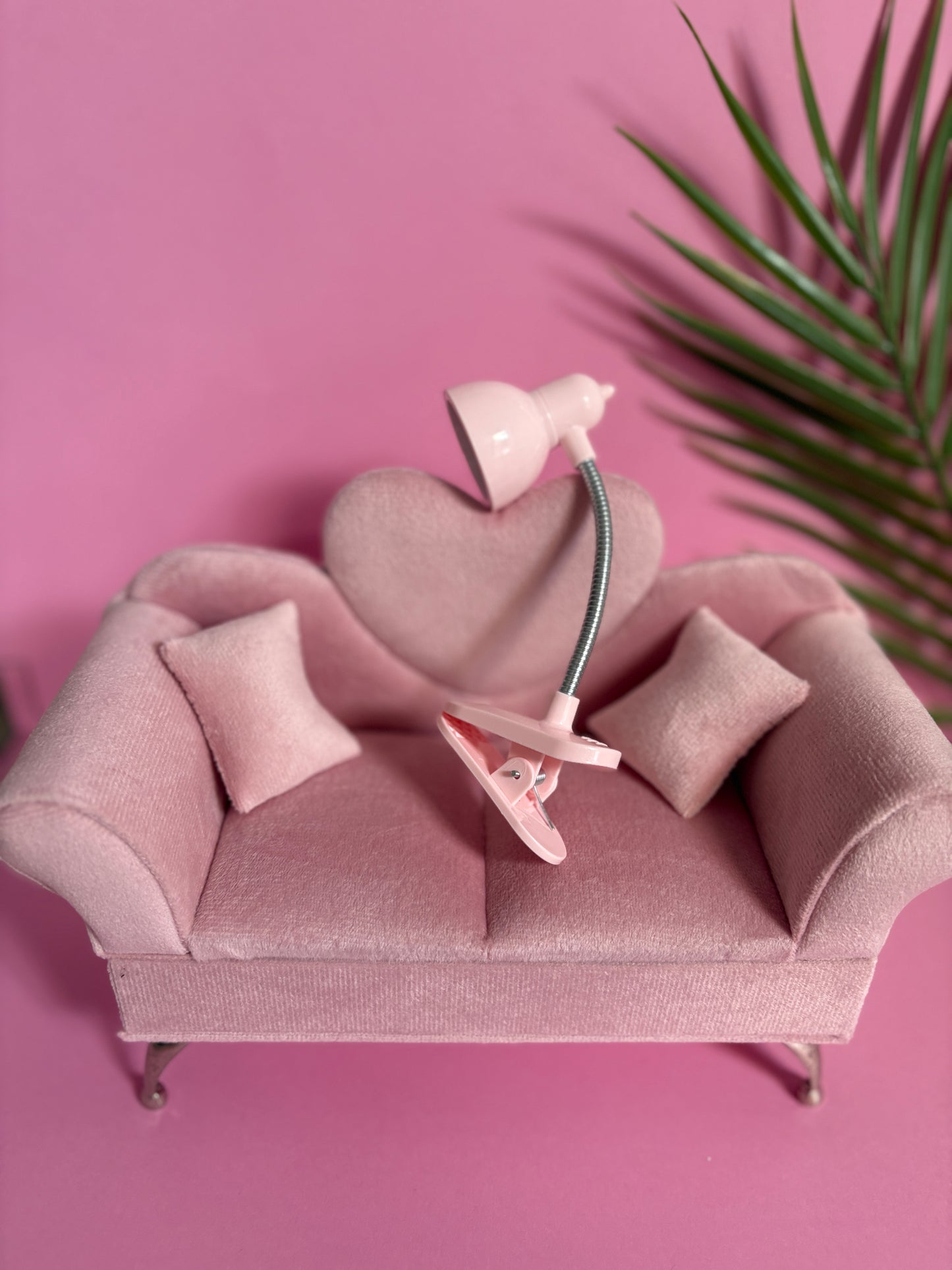 Mini luz LED de lectura rosa 🛋️