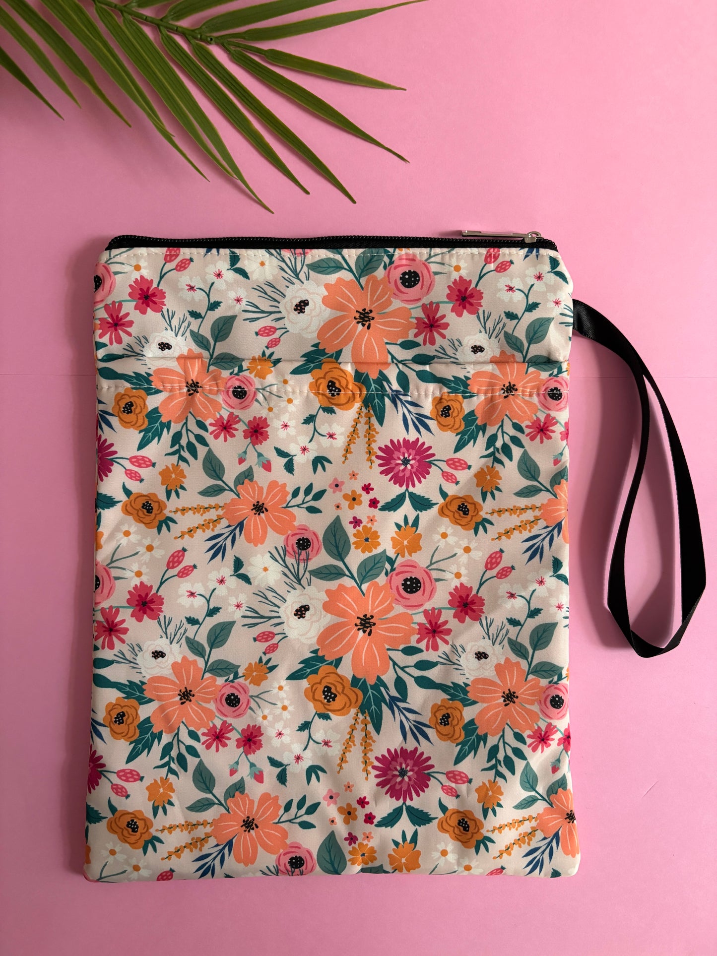 Funda literaria “Flores” 🌺