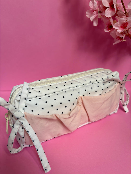 Estuche “Coquette” 🤍🖤🎀