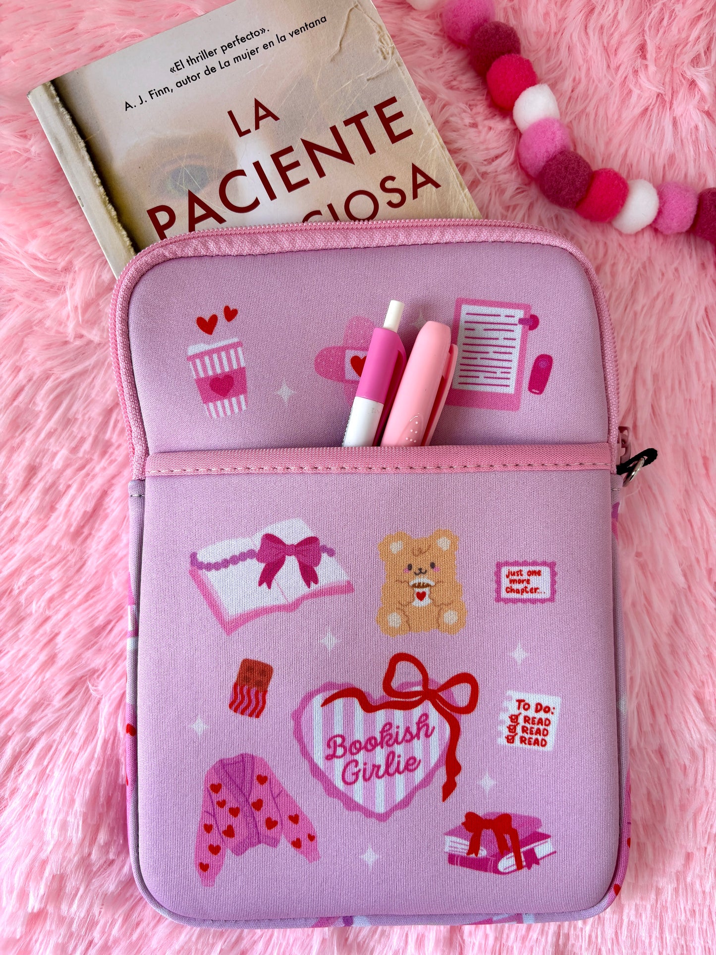 Funda literaria “Bookish Girlie 🎀📖”